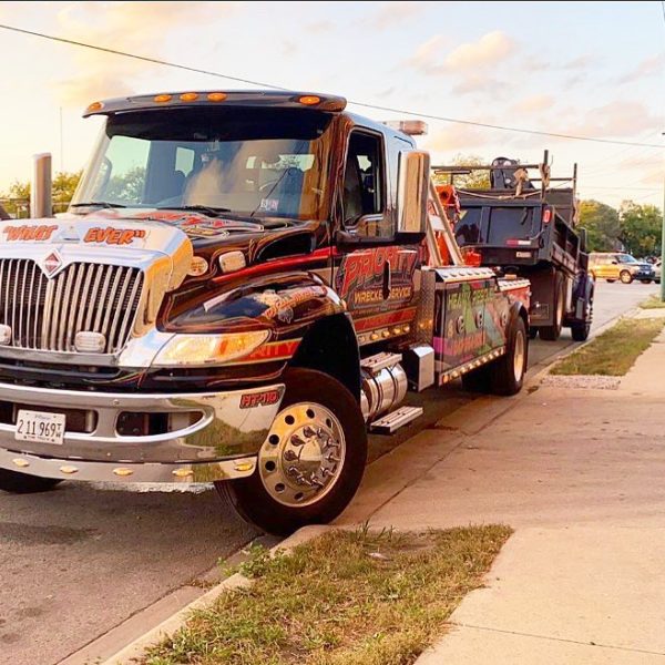 medium duty tow truck, construction truck towing, priority wrecker service inc, batavia, il, chicago suburbs
